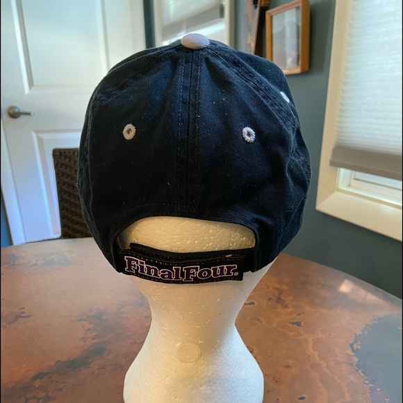 NCAA men’s basketball Final Four souvenir baseball hat! Game won by Connecticut - Picture 2 of 6